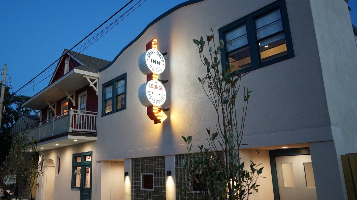 Faubourg Delassize Hotel | Dew Drop Inn