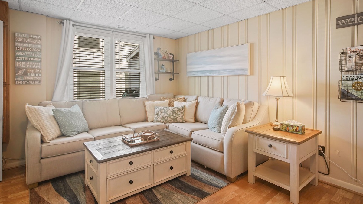 Dewey Beach Condo | DeweyBeach 2BR Ground Floor Condo. Family-Friendly, quiet, clean, walk to beach!