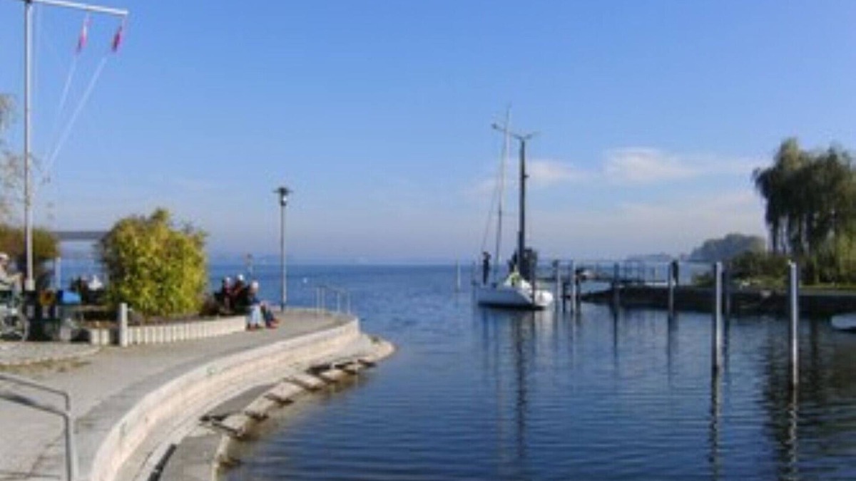 Moos Apartment | DG-Apartment Harbor Apartment Höri 50m from the lake at the marina Moos b. Radolfzell