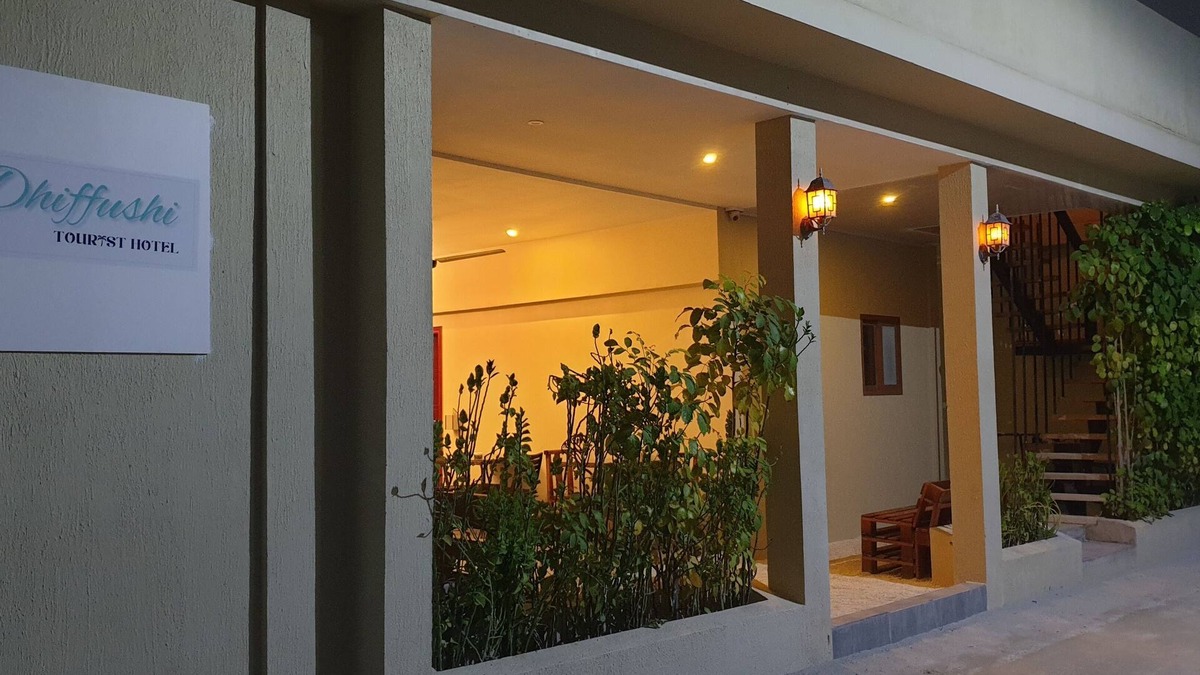 Dhiffushi Hotel | Dhiffushi Tourist Hotel