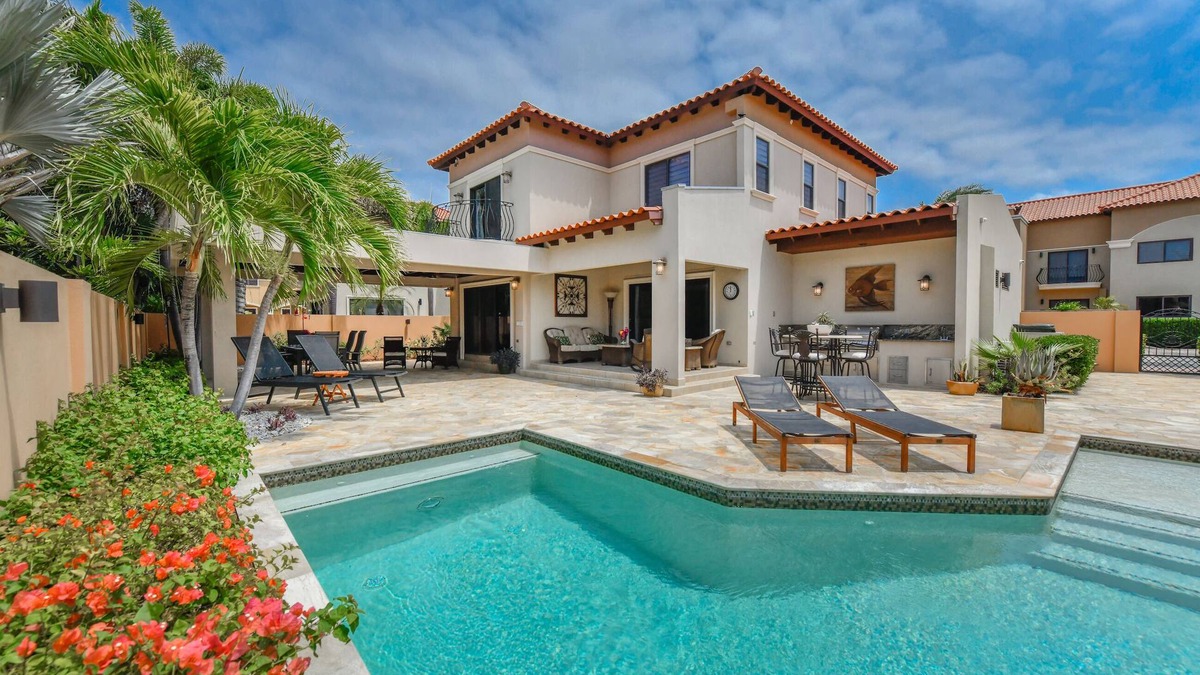 Malmok Villa | Diamante 166-Luxury Private Home-Private Pool @ Gold Coast