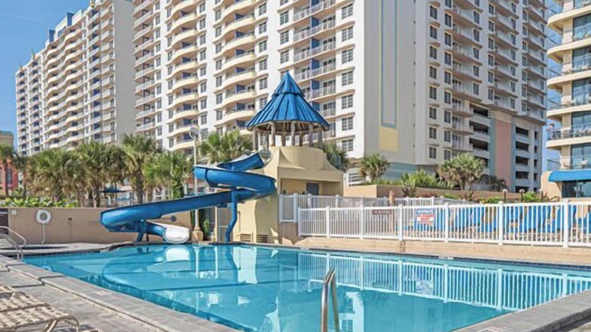 Brush - Stewarts Villa | Diamond Resorts Daytona Beach Regency - Studio - Efficiency (Lock-Off)