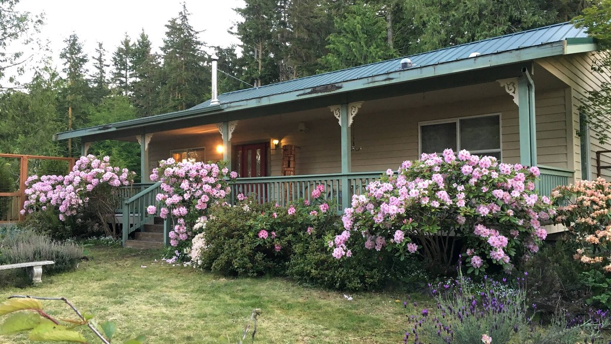 Diamond Point House | Diamond Retreat: Haven of Peace and Quiet - great location on the peninsula!