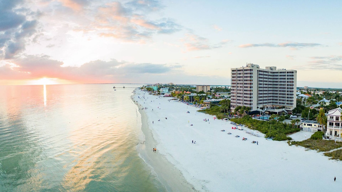 Fort Myers Beach Resort | DiamondHead Beach Resort