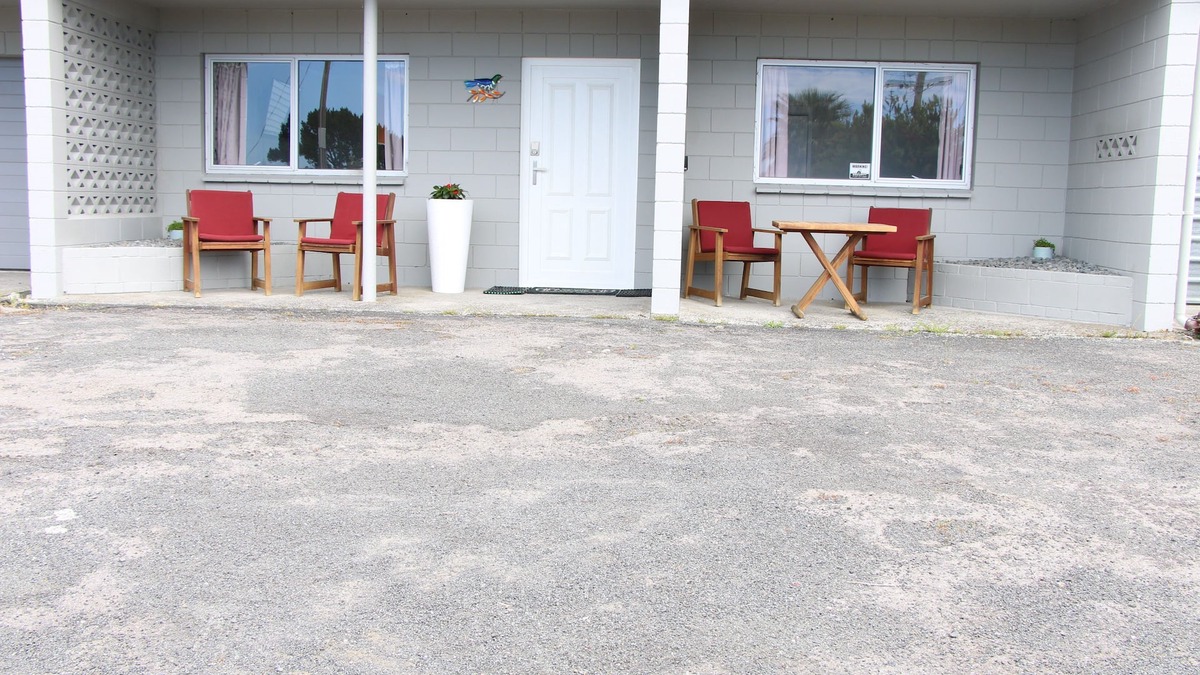Waihi Beach Apartment | Diamonds on Seaforth - Relax at the beach