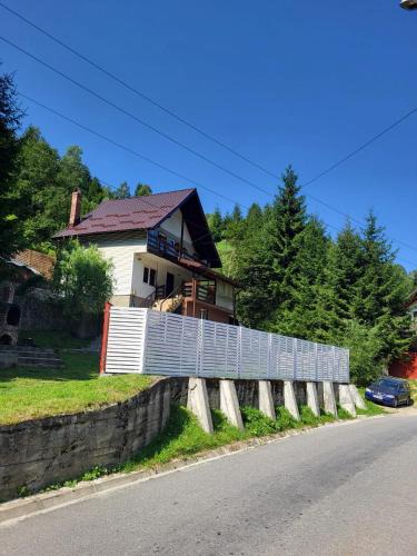 Rucar House | Diana's Holiday Home