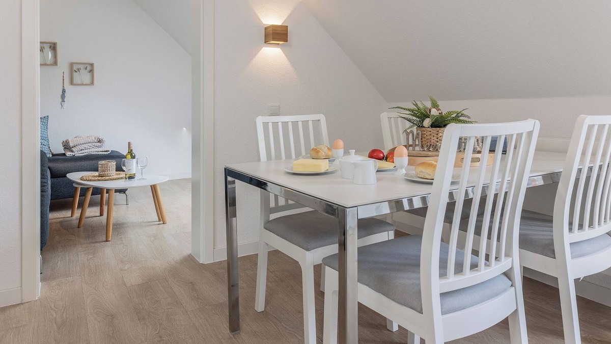 Horum Apartment | Die Urlaubswohnung Seemöwe im Haus Seeblick im Nordseeheilbad Carolinensiel li