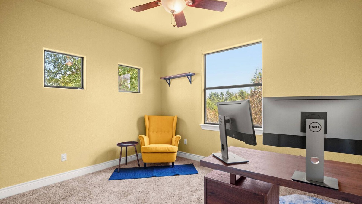 Heritage Hills House | Digital nomads! Private Yard+Fast wifi+2 monitor office in brilliant Austin