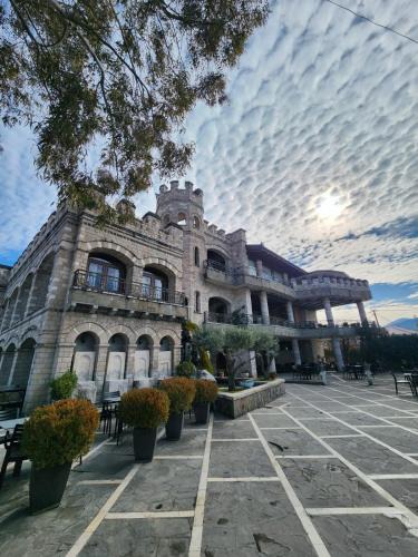 Ardenice Hotel | DIMAL CASTLE