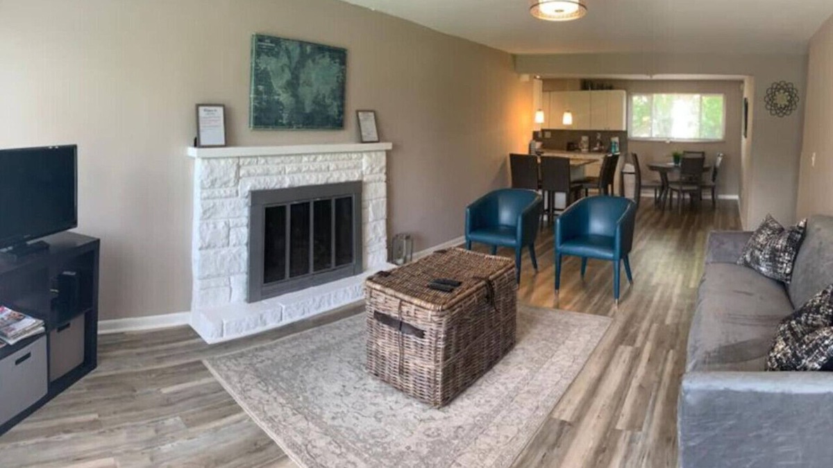 West Chester House | Dimmick Tranquil Retreat 4 bed 2 bath Sleeps up 11