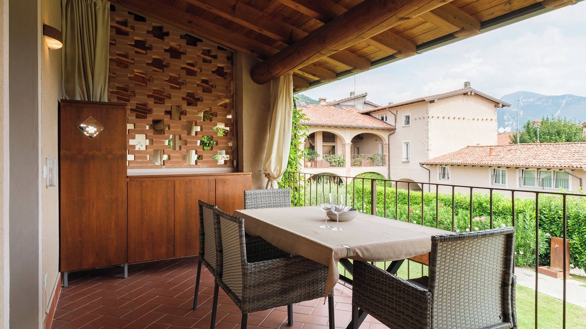 Colombaro Apartment | Dimora Bollicine - One Bedroom Apartment, Sleeps 4