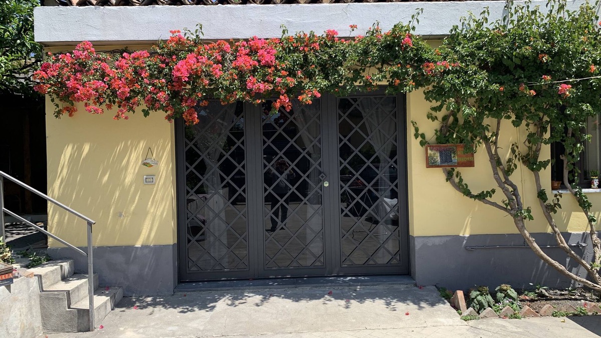 Fiumefreddo di Sicilia Villa | Dimora Marchese, centrally located near Giardini Naxos and Taormina, two kilometers from the sea