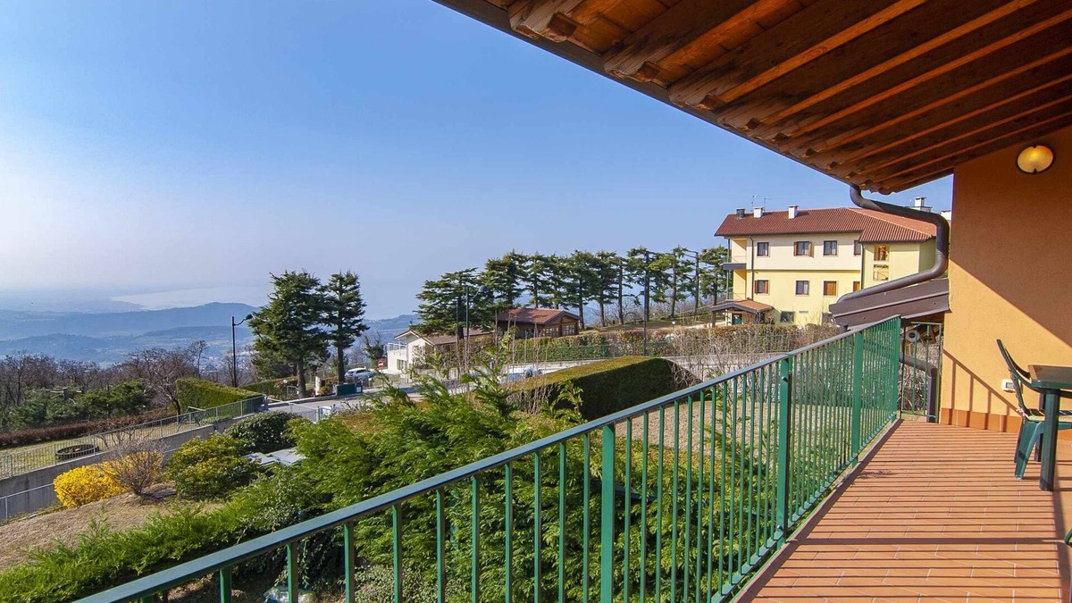 San Zeno di Montagna Apartment | Dimora Miralago - with panoramic view of the lake