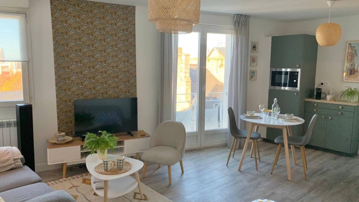 Dinan Apartment | Dinan, beautiful studio close to town center!