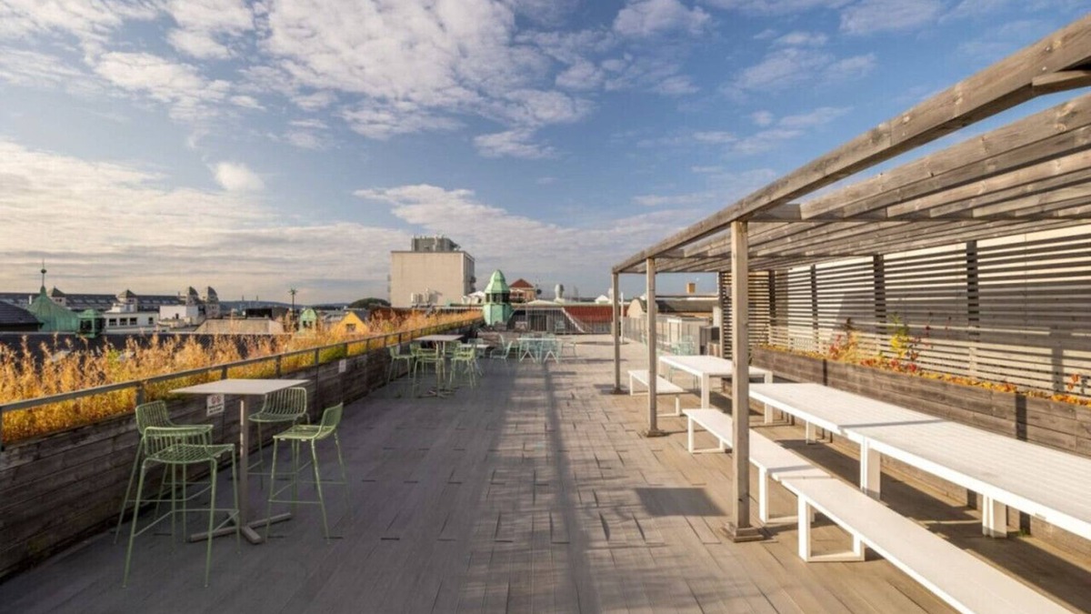 Oslo City Centre Apartment | Dinbnb Apartments I 500m to Oslo Central Station I Gym & Roof Terrace