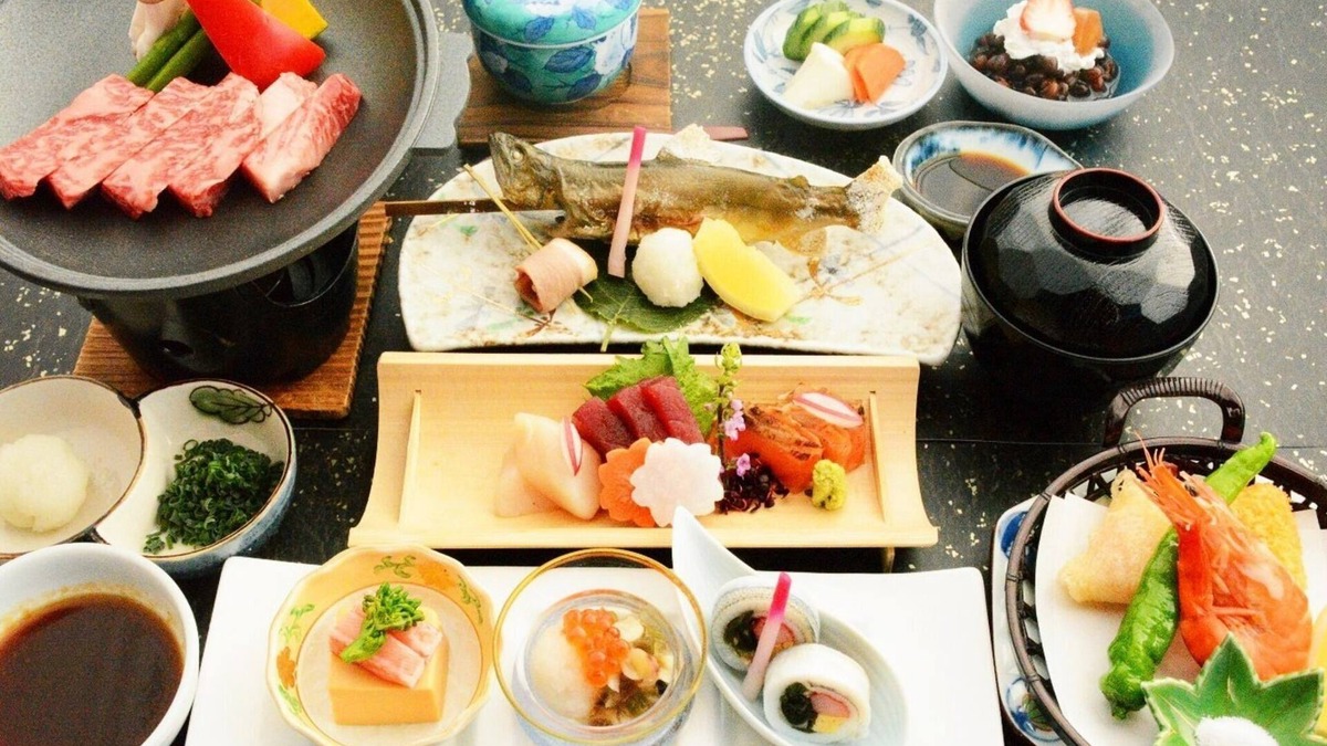 Hokuto Hotel | Dinner with domestic beef 2 meals included Rec/Hokuto Yamanashi