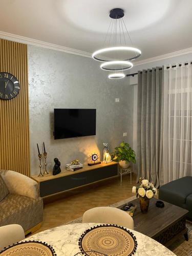 Mbrostar-Urë Apartment | Dior Apartment