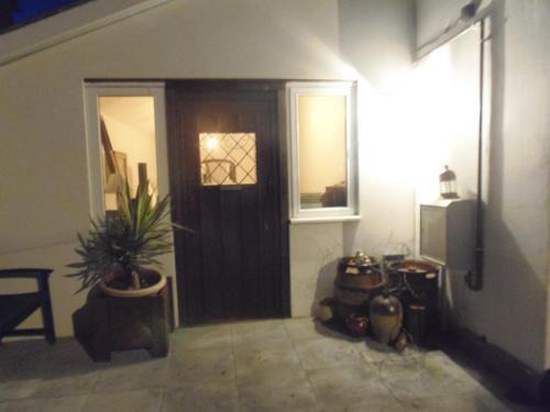 Cooden House | Dippy cottage