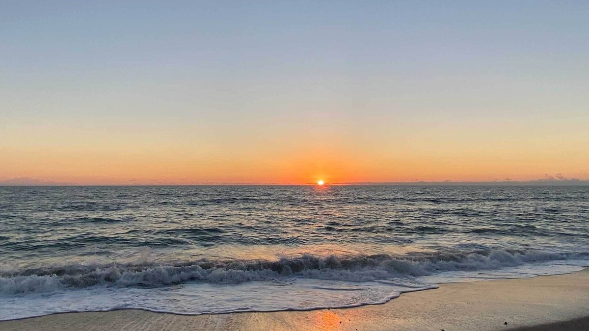 South Patrick Shores Condo | Direct Beach Access & View: Satellite Beach Condo!
