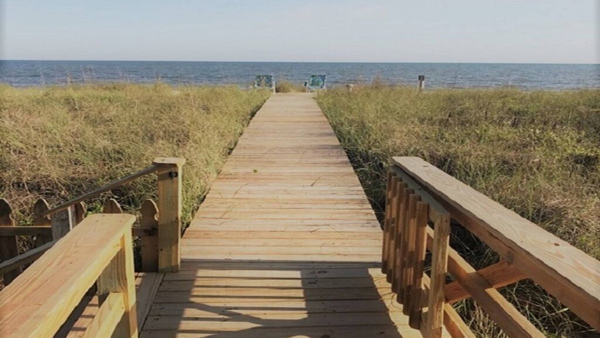 Alligator Point House | Direct Beach front-Pet Friendly-Immaculate, 3 Bedroom Oceanfront Paradise