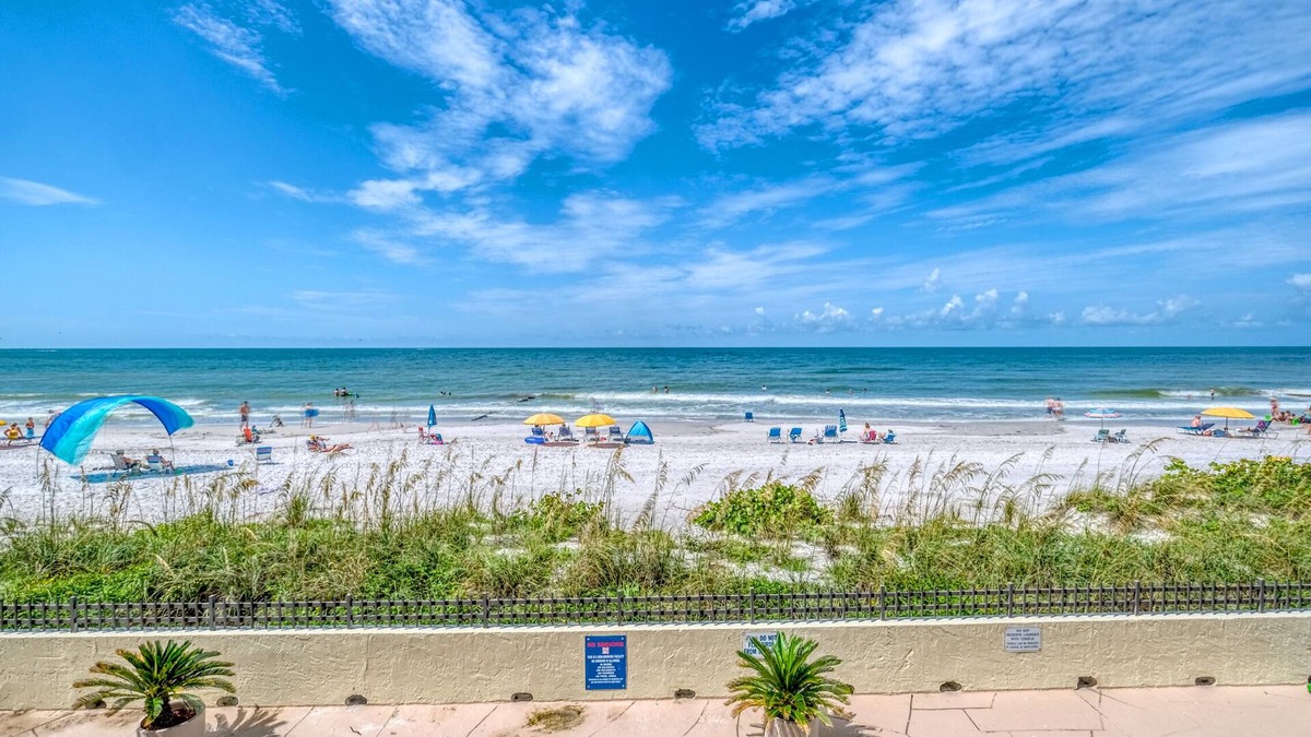 Madeira Beach Condo | *DIRECT BEACH FRONT*GREAT LOCATION* 2 BEDROOM 2 BATH*AWESOME VIEWS*