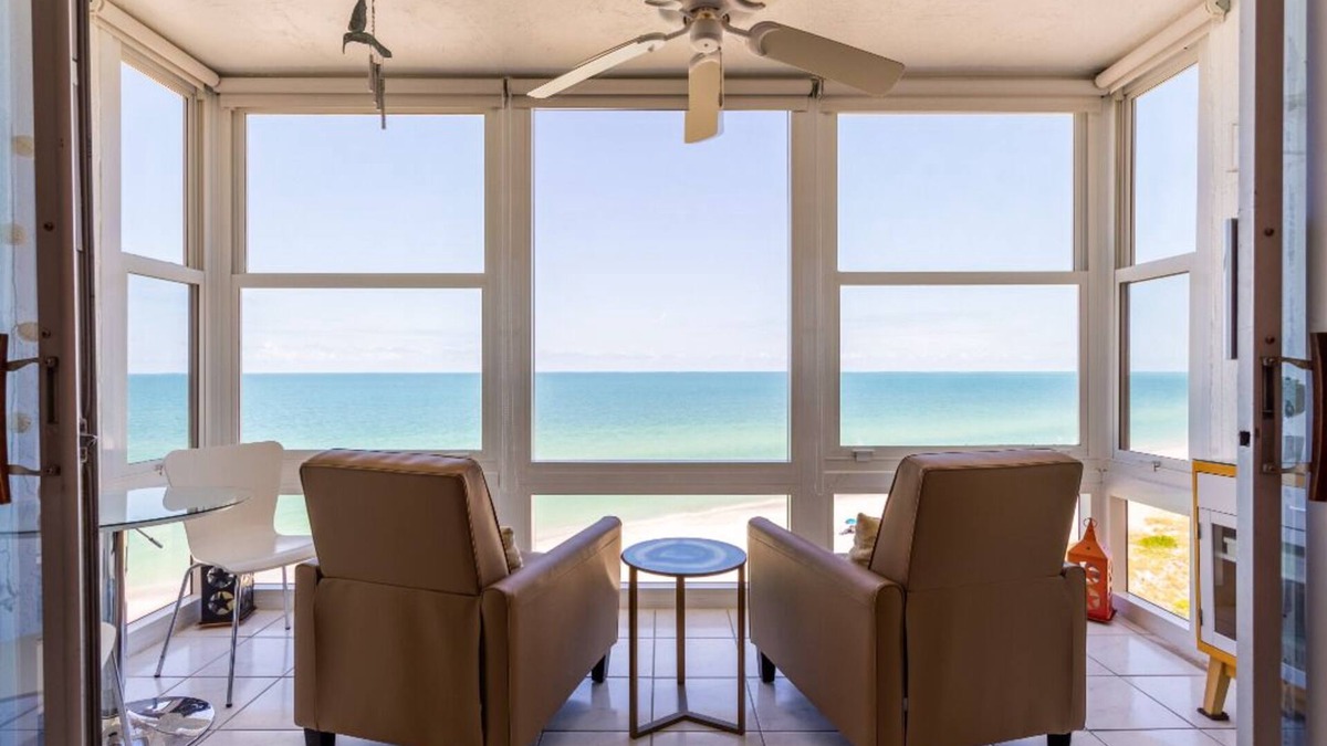 Holmes Beach Condo | Direct Beachfront 2 BD Condo On Florida’s Beautiful Gulf Coast!
