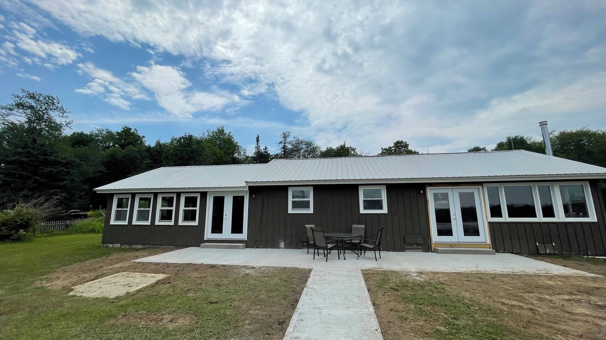 Salisbury Center Cabin | Direct Lakefront Cabin with 3 bedrooms! Serene Getaway!