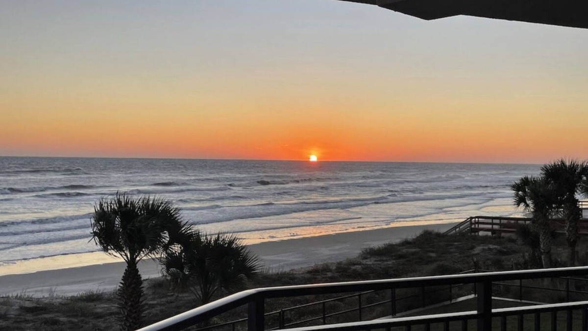 Ponce Inlet Condo | Direct Ocean Front Condo steps away from the Beach!