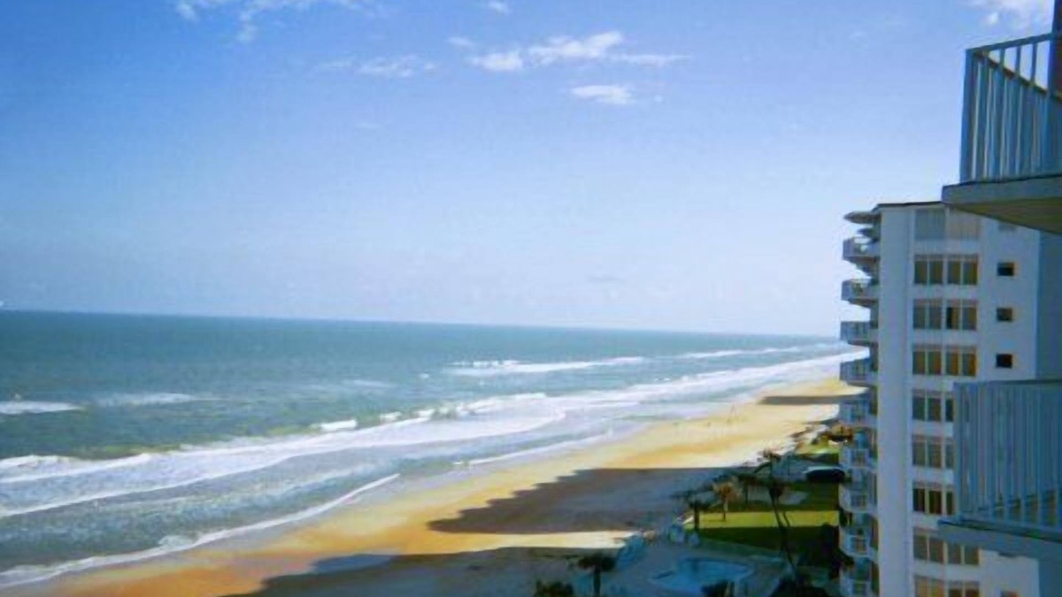 Seawinds Condo Condo | Direct Oceanfront Condo w/Free WiFi on No-Drive Beach