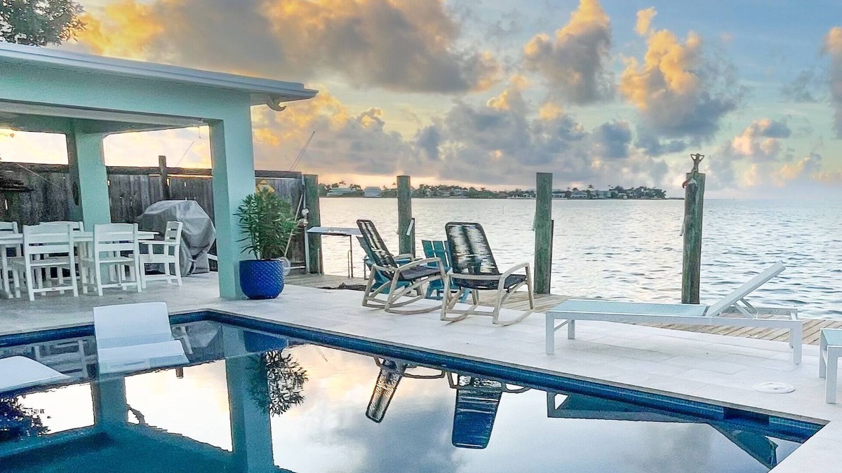 Little Venice House | Direct Oceanfront - Labor Day Week Discounted!