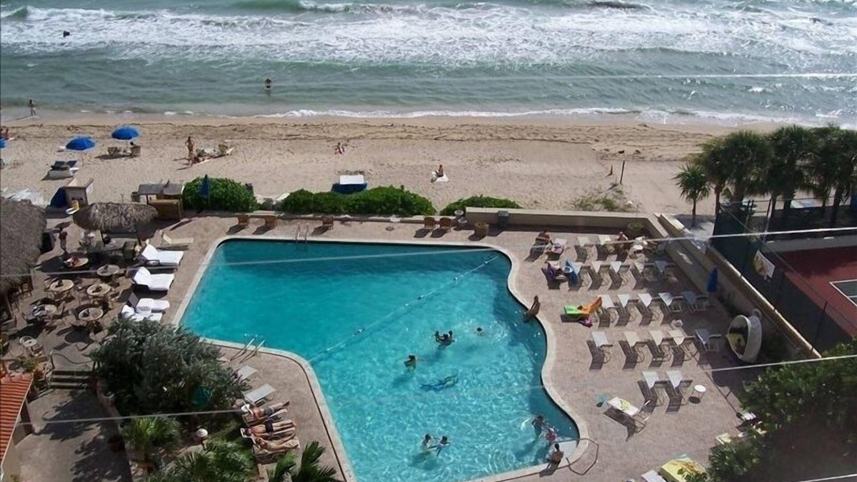 Galt Mile Condo | Direct Oceanfront Condominium