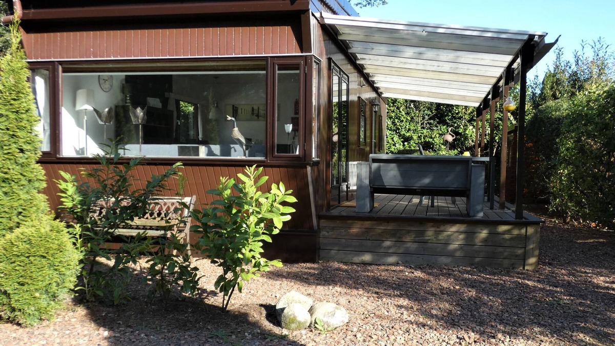 Marum Ski Chalet | Direct op grens van Friesland,Groningen en Drenthe tegen bos gelegen