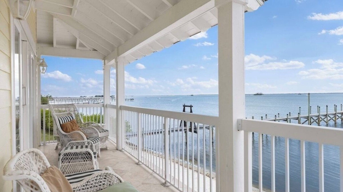 Sebastian House | Direct Waterfront 3/2 Entire House on the Indian River