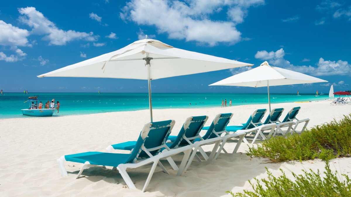 Grace Bay House | Directly on Beach, Beachy Chic 2 BR - Heart of Grace Bay - Grandview Resort