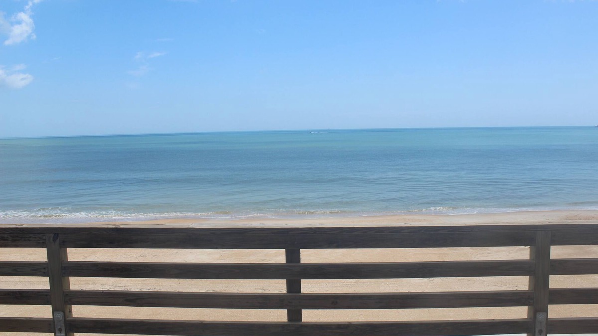 Vilano Beach Cottage | Directly on one of Florida's Best Beaches! Vilano Bch. Oceanfront, St. Augustine