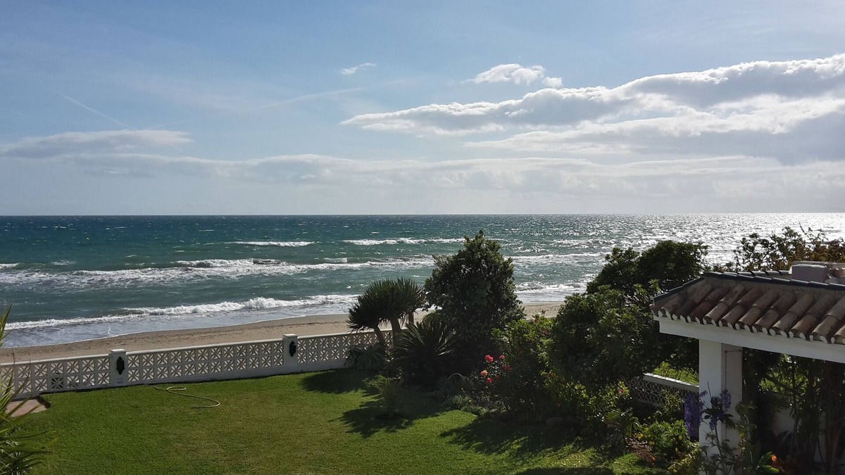 Urbanizacion Costabella House | Directly on the beach, cottage for 4 people (+2 children)