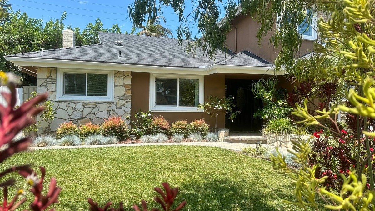 Huntington Beach House | Discounted Extended or Insurance stay. Beautiful stocked home w/Hot tub/Fire pit
