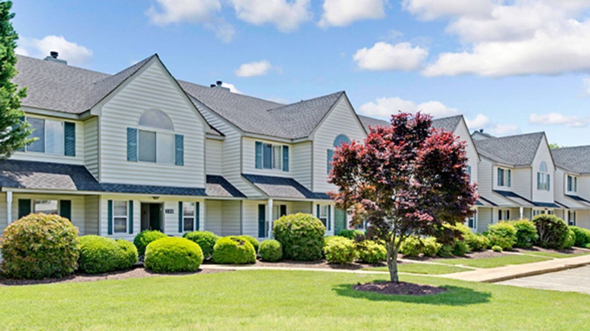 Berkeley Resort | Discounted Historic Powhatan Resort Stays!