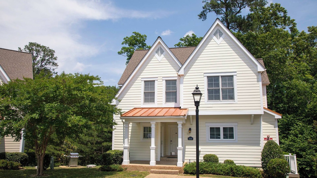 Lackey Resort | Discounted Rates Charming one bedroom in The Estates at King's Creek Plantationn