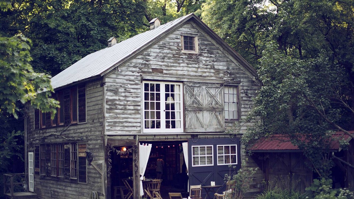 Tivoli House | Discounted Weekly Summer Stays at The Barn in Tivoli