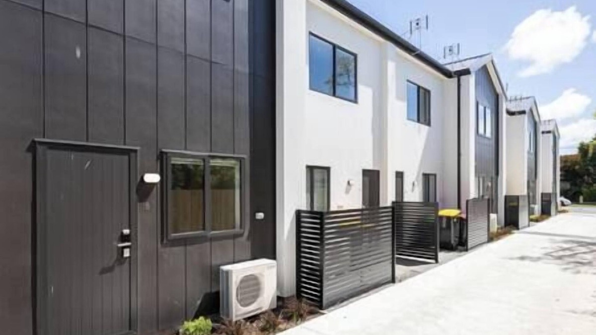 Linwood Apartment | Discover a Brand New Apartment in Vibrant CHCH U1, Discover a Brand New Apartment in Vibrant CHCH