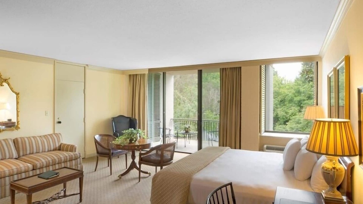 Williamsburg Hotel | Discover Colonial Williamsburg! Minutes Away from History