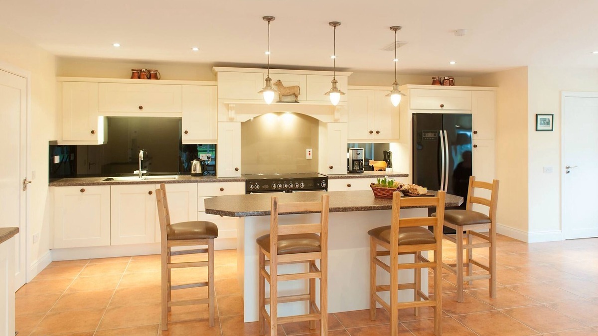 Killarney House | Discover Elegant Country Living less than 5 Minutes from Killarney Town