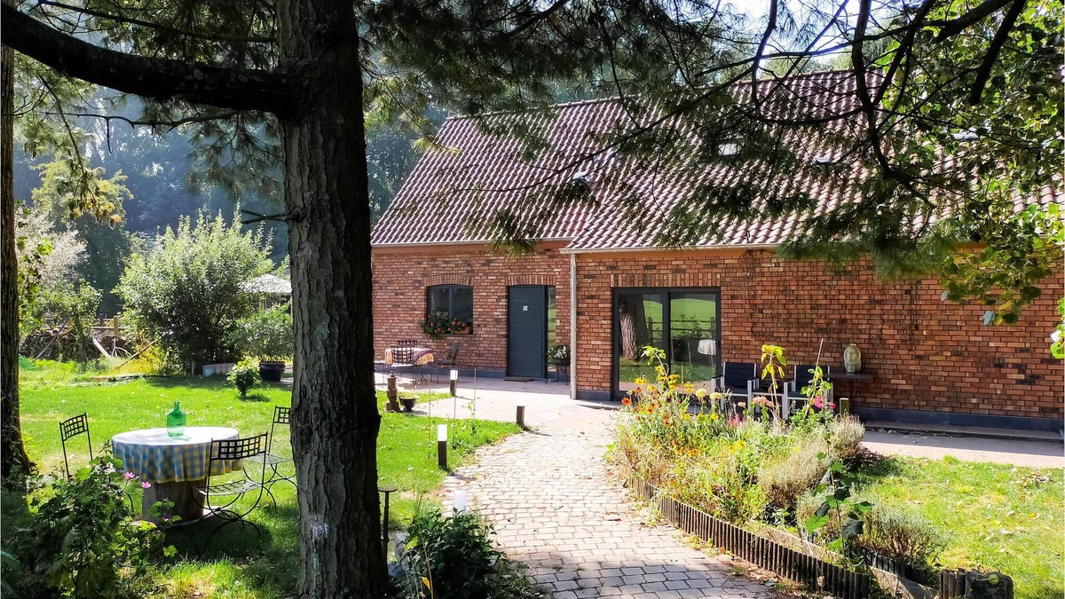 Knesselare House | Discover Knesselare ? Cozy bright cottage with everything for a great family vacation.