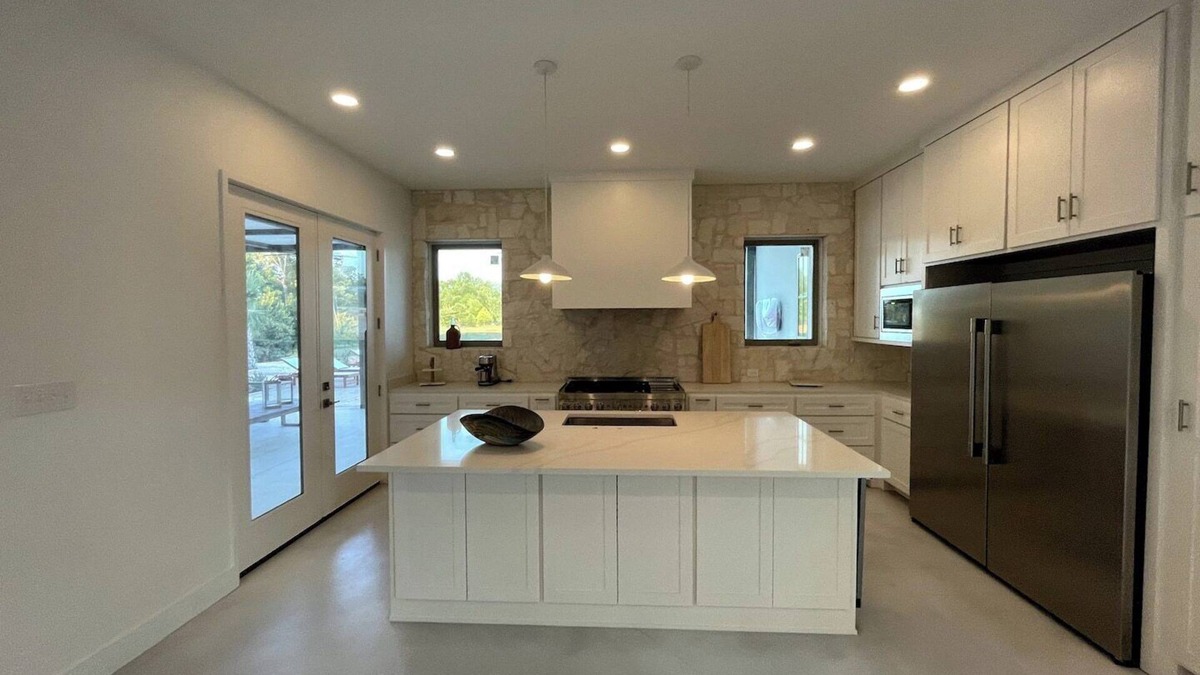 Arp House | Discover luxury in every detail at this getaway
