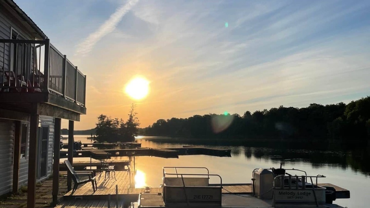 Frontenac Cabin | Discover Melody Lodge, Ontario's Best-Kept Secret Where Tranquil Nature, Adventure, and Comfort Await.