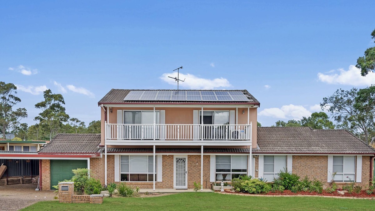 Mount Annan House | Discover Mount Annan | Spacious 6-BR House