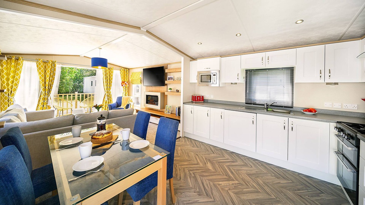 Carlisle Ski Chalet | Discover, Relax, Enjoy - Luxury Lodge all-round self-catering