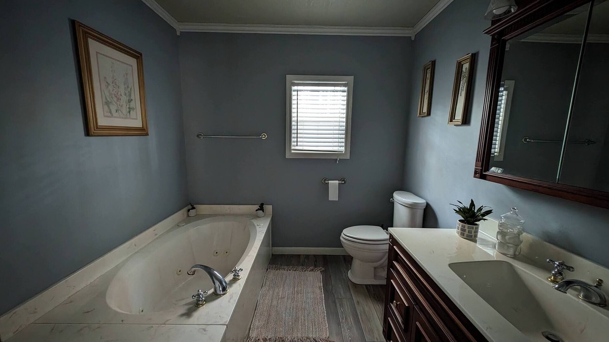 Grapevine House | Discover seclusion at Road's End Retreat, a 2-bed, 2-bath sanctuary.