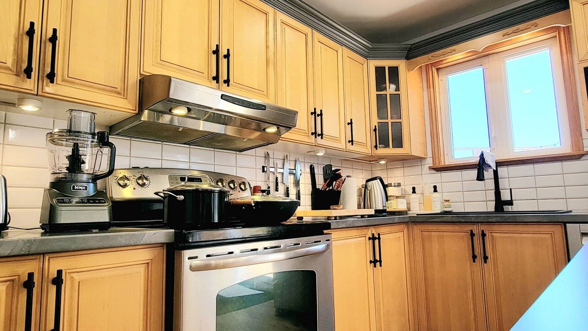 Saint-Godefroi House | "Discover Stunning Views & Relaxation at Au Chant de la Rivière, Gaspésie"